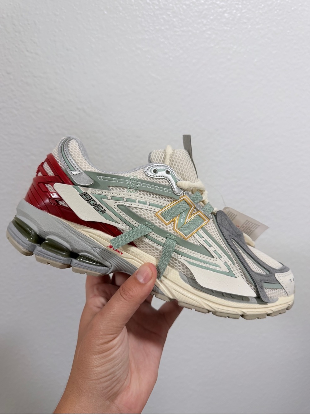 New Balance 1906 green red